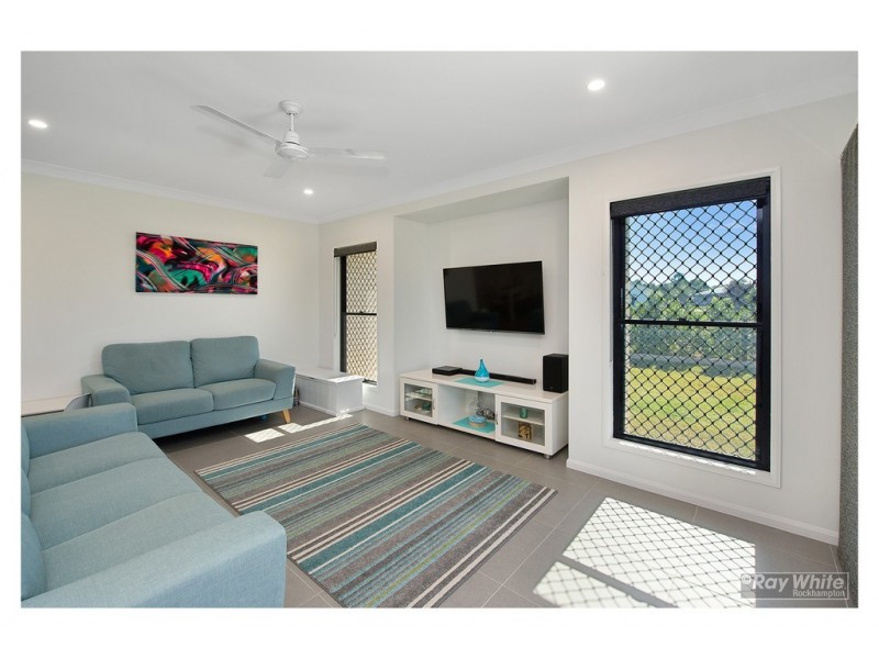 4 Peregrin Court, Parkhurst QLD 4702