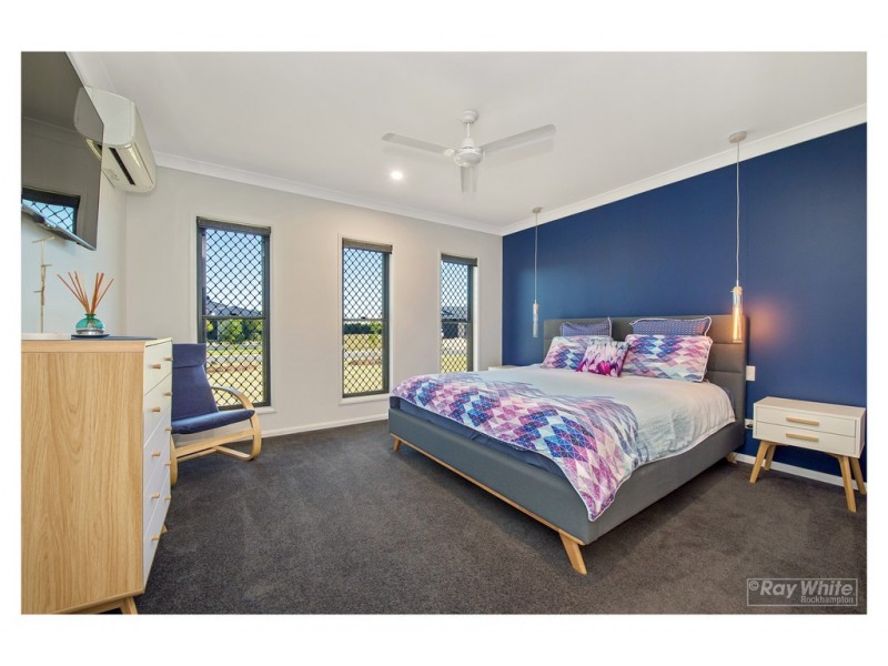 4 Peregrin Court, Parkhurst QLD 4702