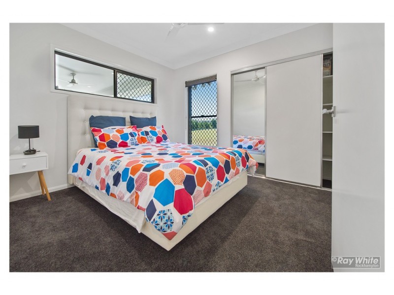 4 Peregrin Court, Parkhurst QLD 4702