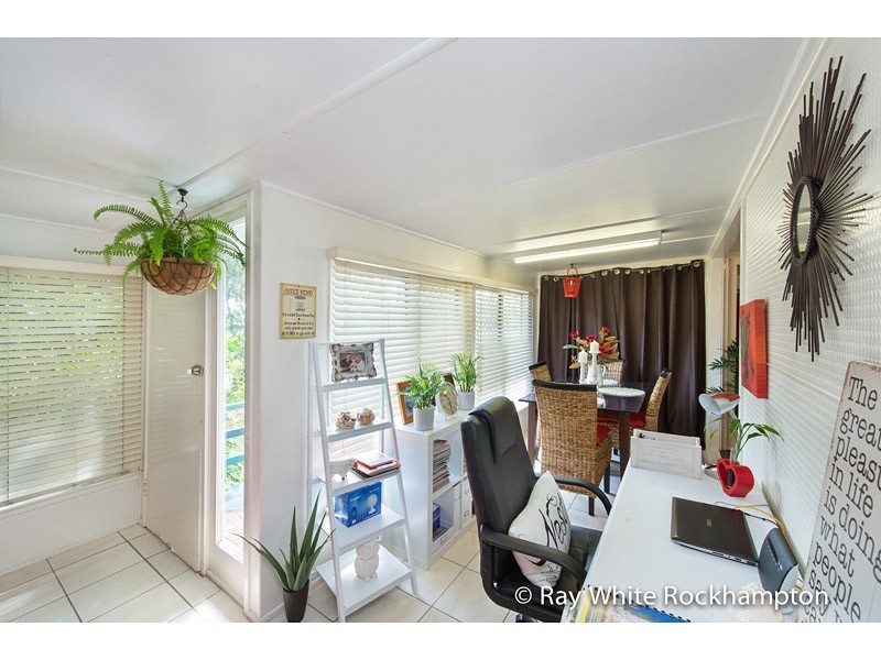 461 Crane Avenue, Kawana QLD 4701
