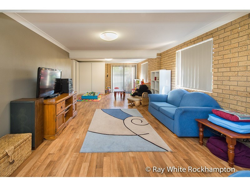 9 Leeds Avenue, Kawana QLD 4701