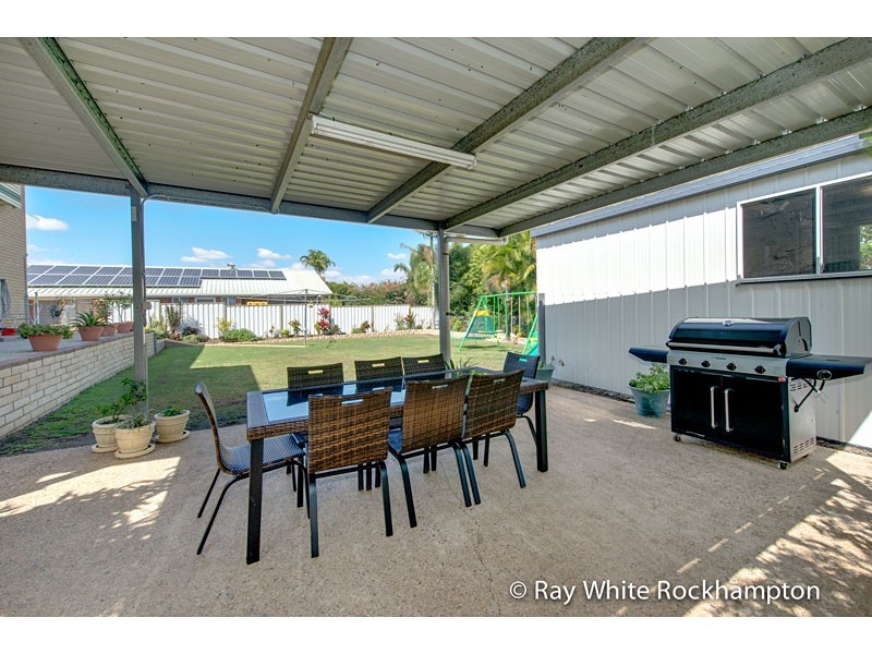 9 Leeds Avenue, Kawana QLD 4701