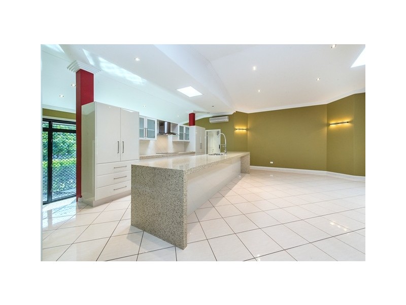 16 Treefern Terrace, Frenchville QLD 4701