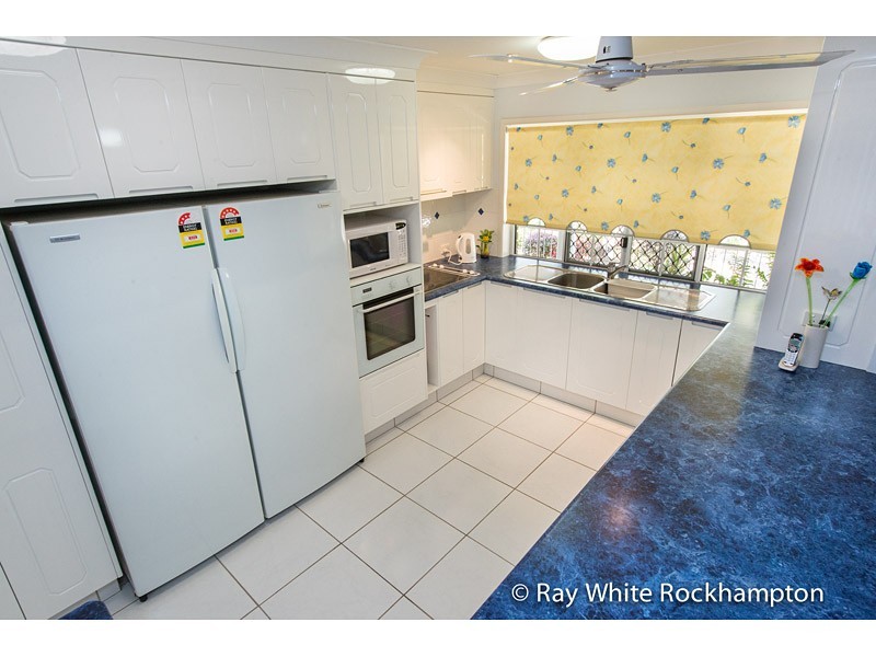 9 Green Avenue, Glenlee QLD 4711