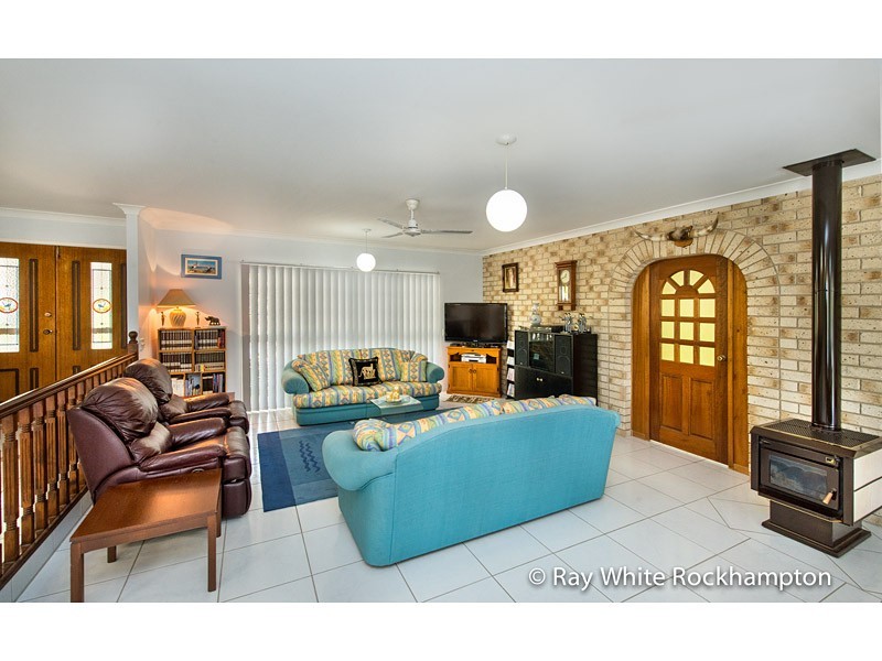 9 Green Avenue, Glenlee QLD 4711