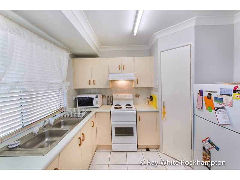 59 Bean Avenue, Parkhurst QLD 4702