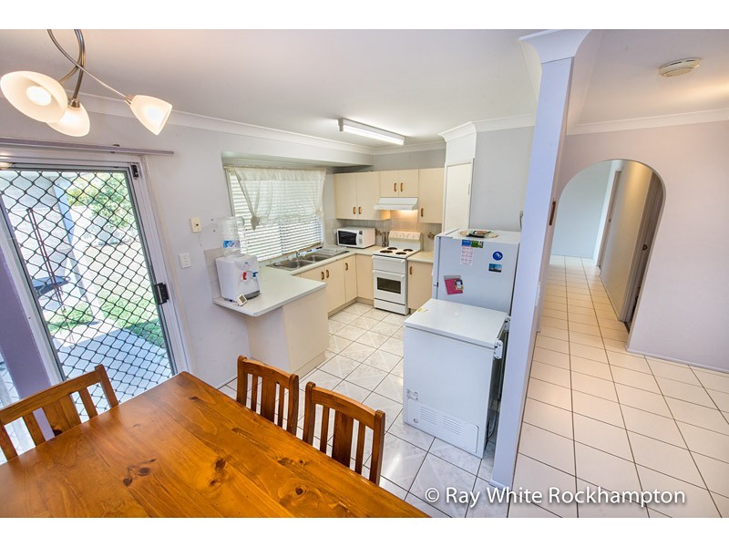 59 Bean Avenue, Parkhurst QLD 4702