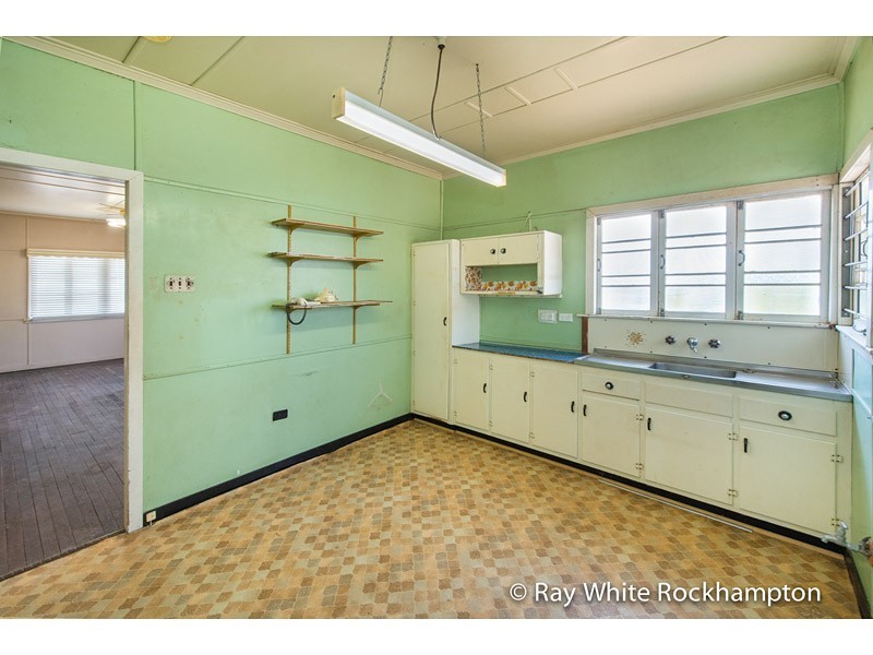 218 Thozet Road, Koongal QLD 4701