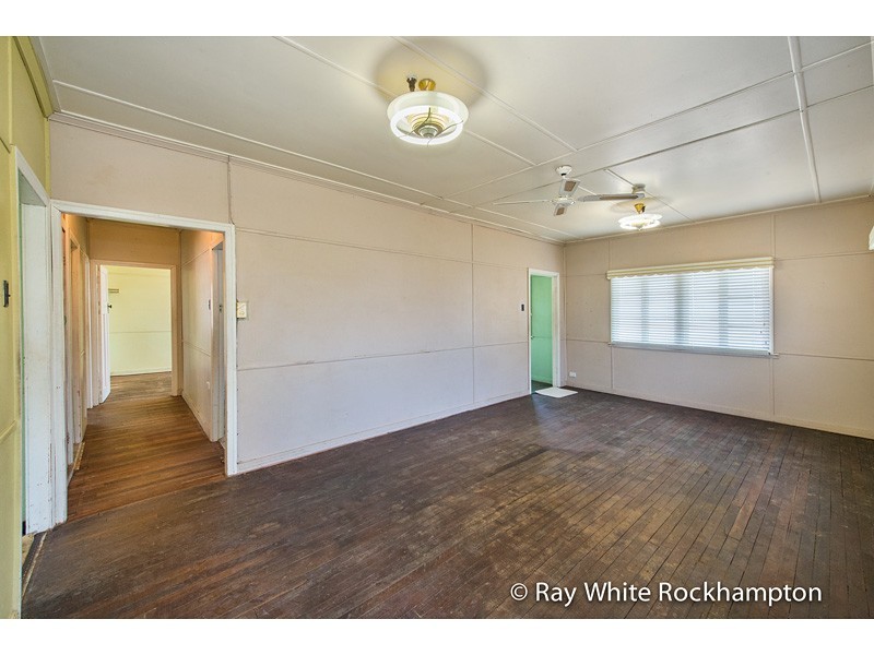 218 Thozet Road, Koongal QLD 4701