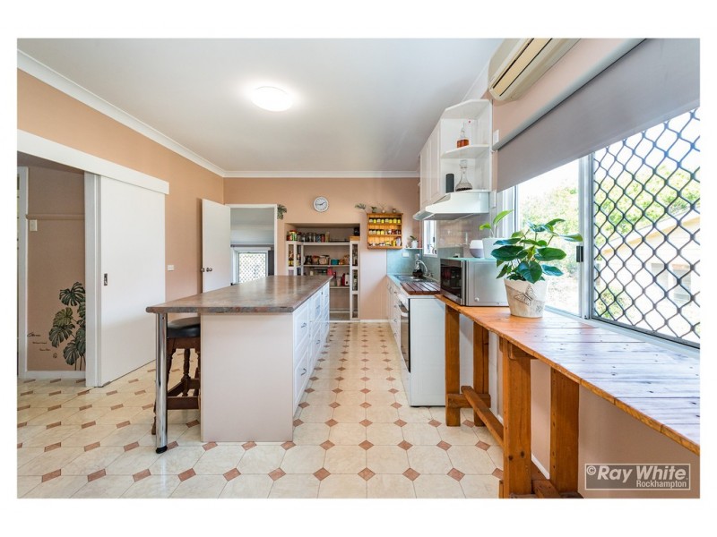 254 Clanfield Street, Berserker QLD 4701