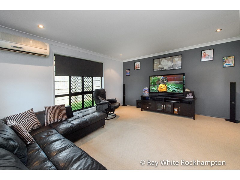 8 Mitchell Court, Gracemere QLD 4702