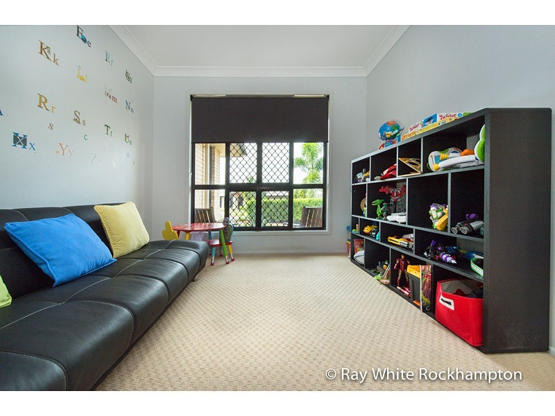 8 Mitchell Court, Gracemere QLD 4702