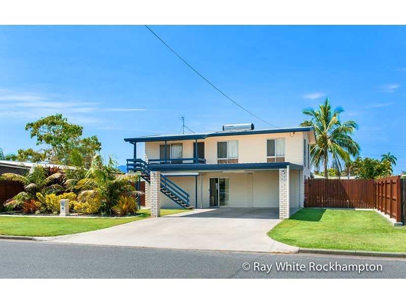 104 Stenlake Avenue, Kawana QLD 4701