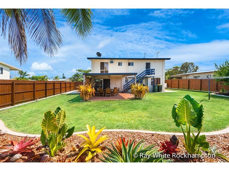 104 Stenlake Avenue, Kawana QLD 4701