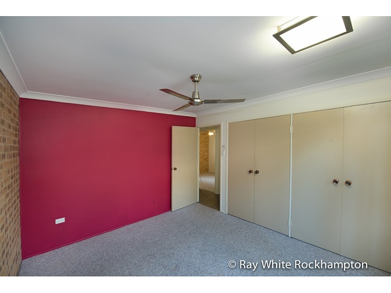 1/17 Stenlake Avenue, Kawana QLD 4701