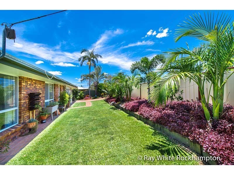 16 Brosnan Crescent, Parkhurst QLD 4702