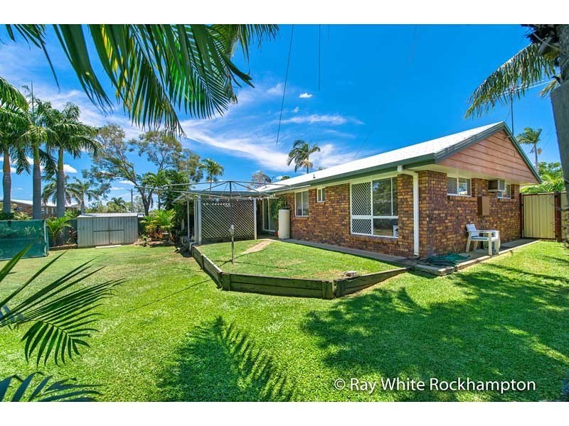 16 Brosnan Crescent, Parkhurst QLD 4702