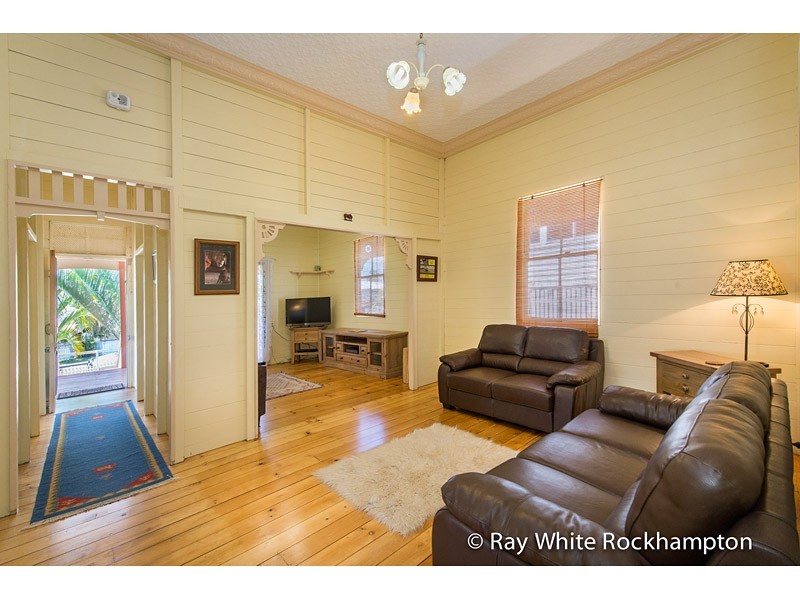 63 Woodville Street, Wandal QLD 4700