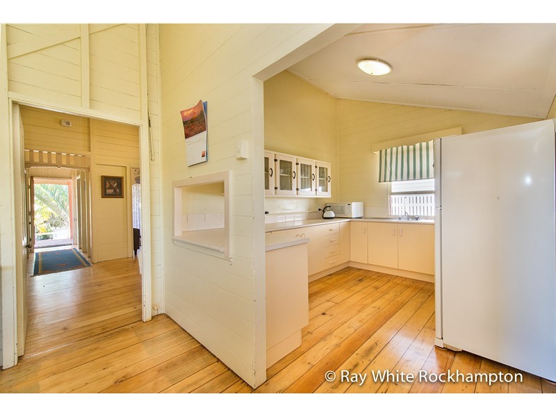 63 Woodville Street, Wandal QLD 4700