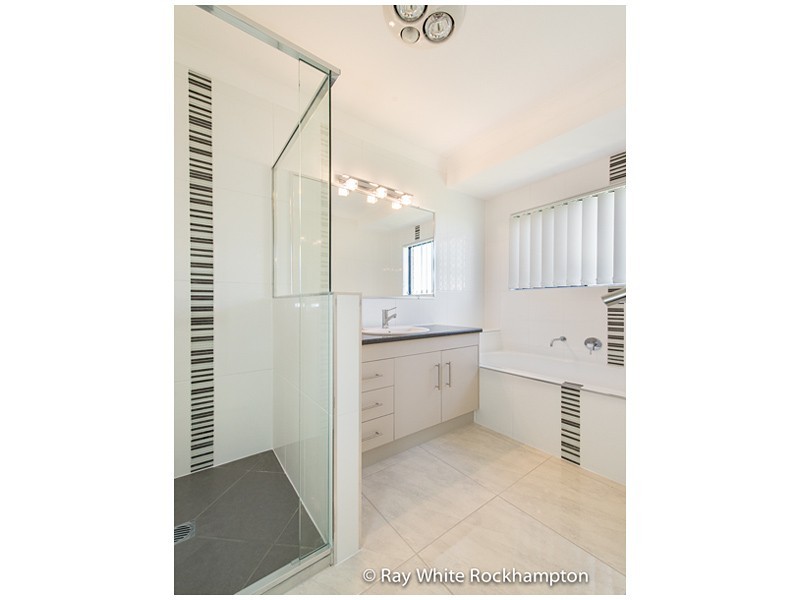 5 Corella Drive, Gracemere QLD 4702