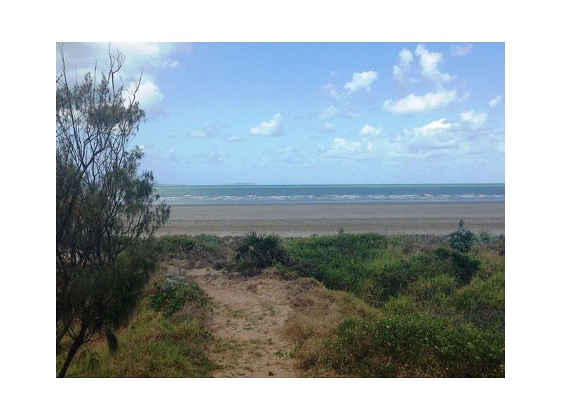 2/638 Scenic Highway, Mulambin QLD 4703