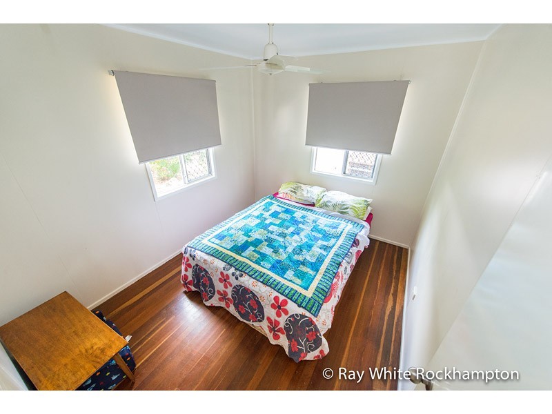 35 Cowap Street, Park Avenue QLD 4701