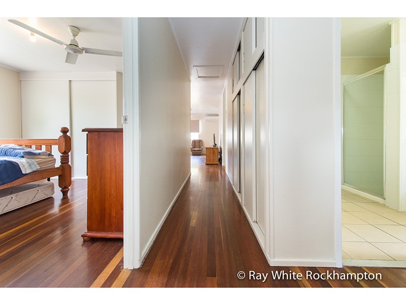 35 Cowap Street, Park Avenue QLD 4701