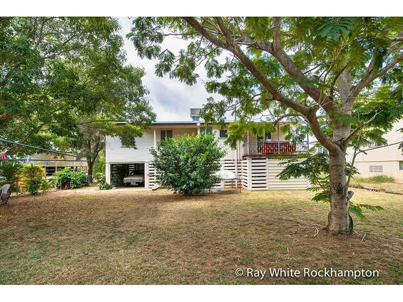 35 Cowap Street, Park Avenue QLD 4701