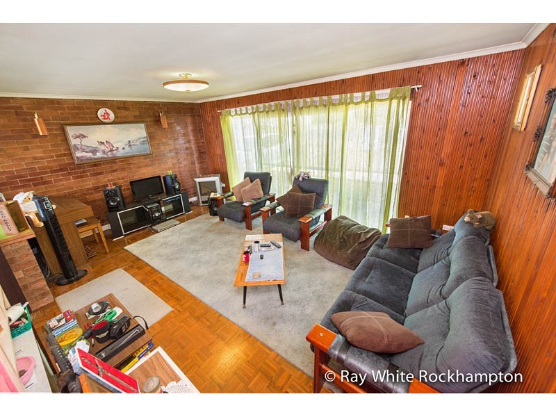 231 Farm Street, Kawana QLD 4701