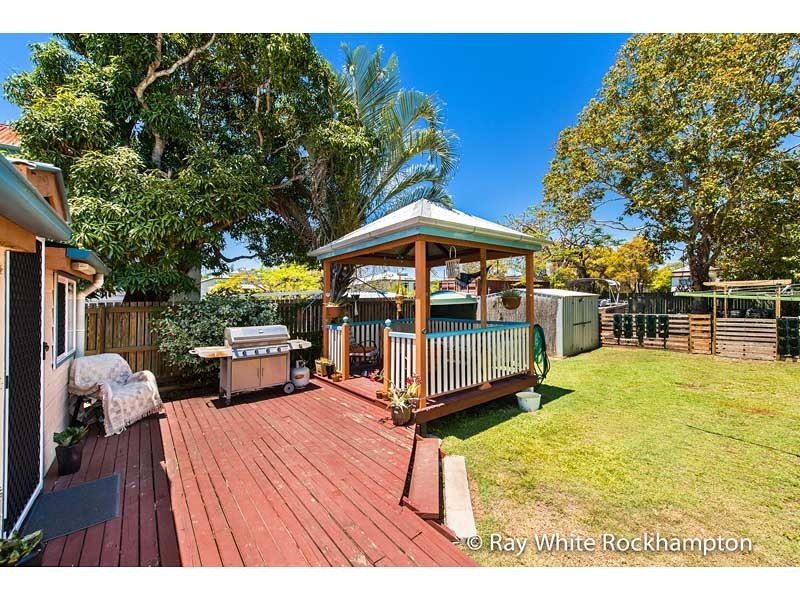 120 West Street, Allenstown QLD 4700