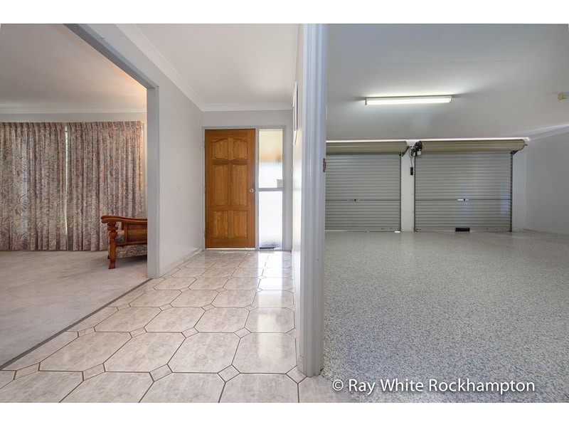 13 Stenlake Avenue, Kawana QLD 4701
