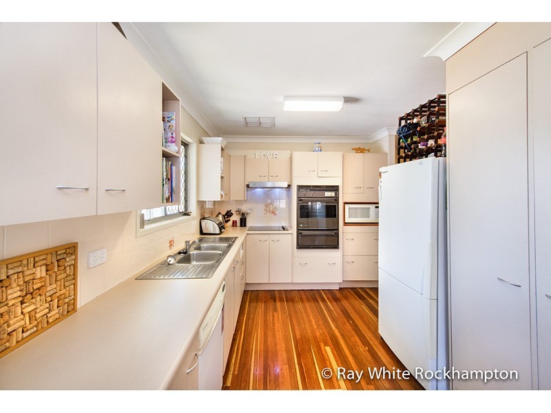 58 Gray Street, Park Avenue QLD 4701