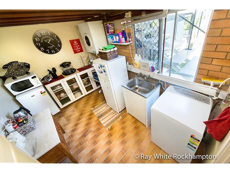 58 Gray Street, Park Avenue QLD 4701