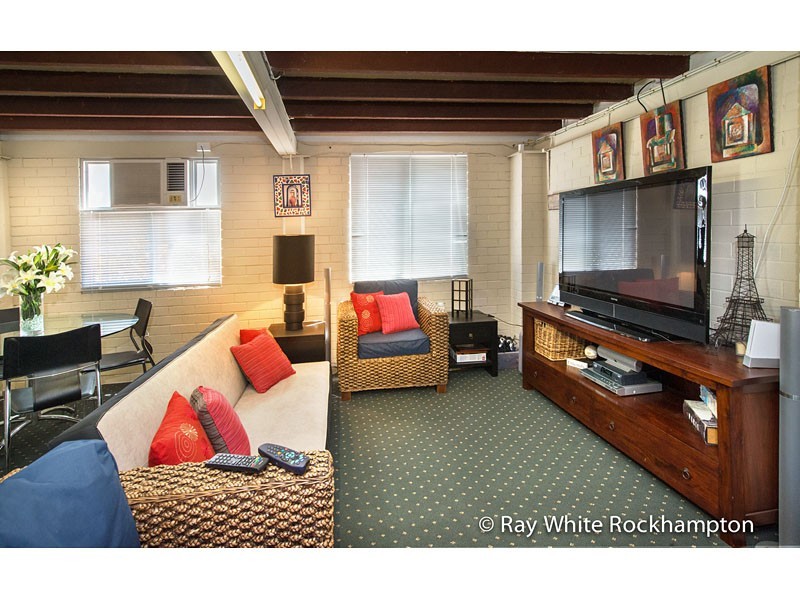 58 Gray Street, Park Avenue QLD 4701