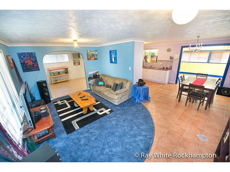 12 Thorsen Close, Gracemere QLD 4702