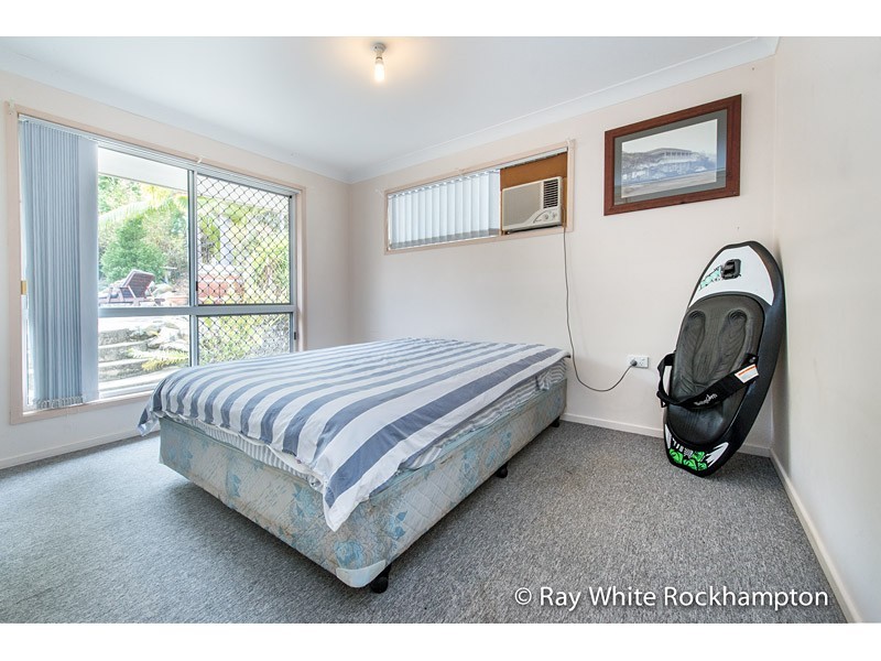 12 Thorsen Close, Gracemere QLD 4702