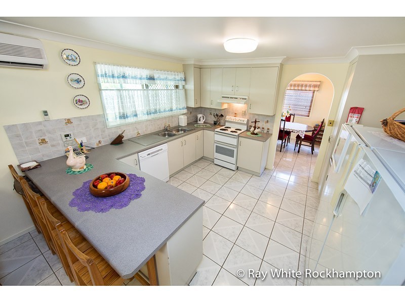 26 Hinton Street, Koongal QLD 4701