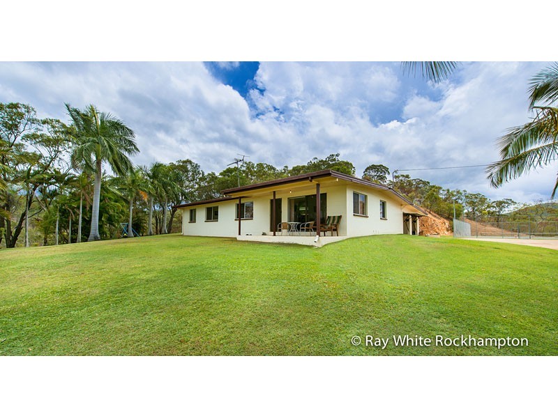 407 Coorooman Creek Road, Cawarral QLD 4702