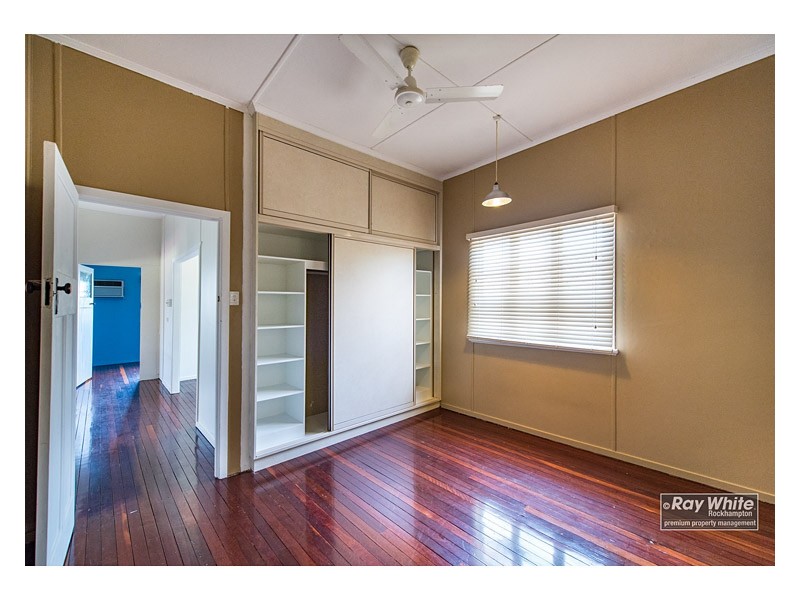 3 Bertram Street, Park Avenue QLD 4701