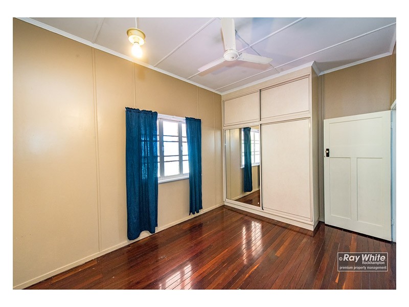 3 Bertram Street, Park Avenue QLD 4701