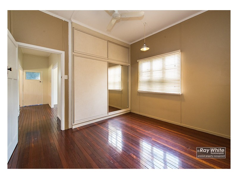 3 Bertram Street, Park Avenue QLD 4701