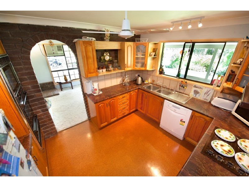 1073 Belmont Road, Glendale QLD 4711