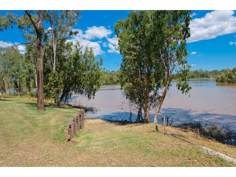 1073 Belmont Road, Glendale QLD 4711