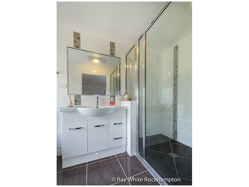 7 Mitchell Court, Gracemere QLD 4702