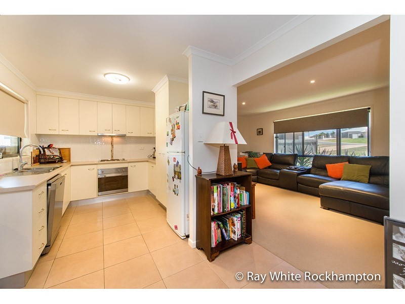 28 Jamie Crescent, Gracemere QLD 4702