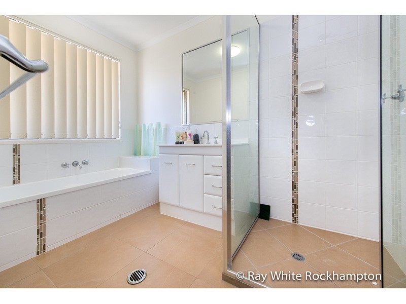 28 Jamie Crescent, Gracemere QLD 4702