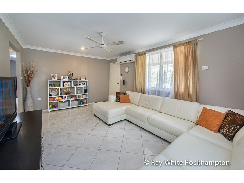 11 Schirmer Close, Gracemere QLD 4702