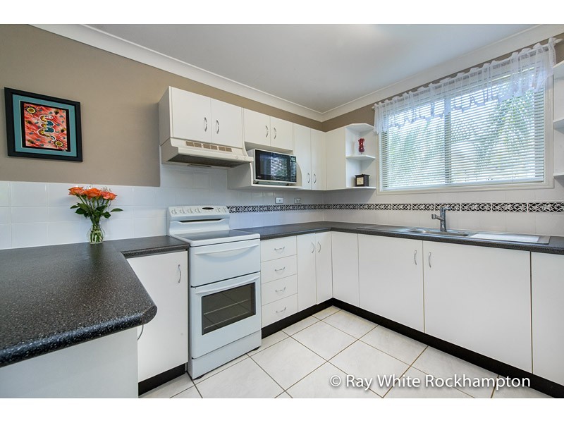 11 Schirmer Close, Gracemere QLD 4702