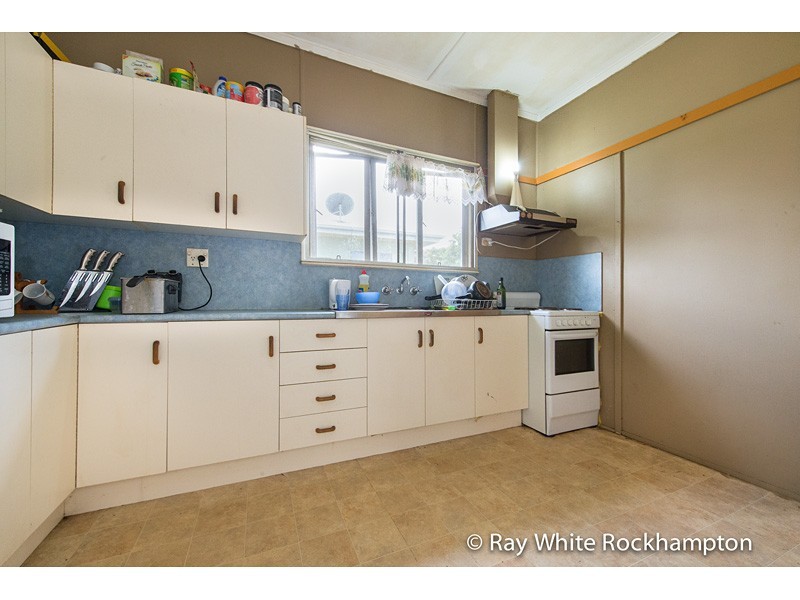 254 Dean Street, Berserker QLD 4701