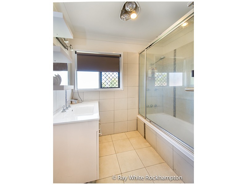 19 Webber Avenue, Kawana QLD 4701